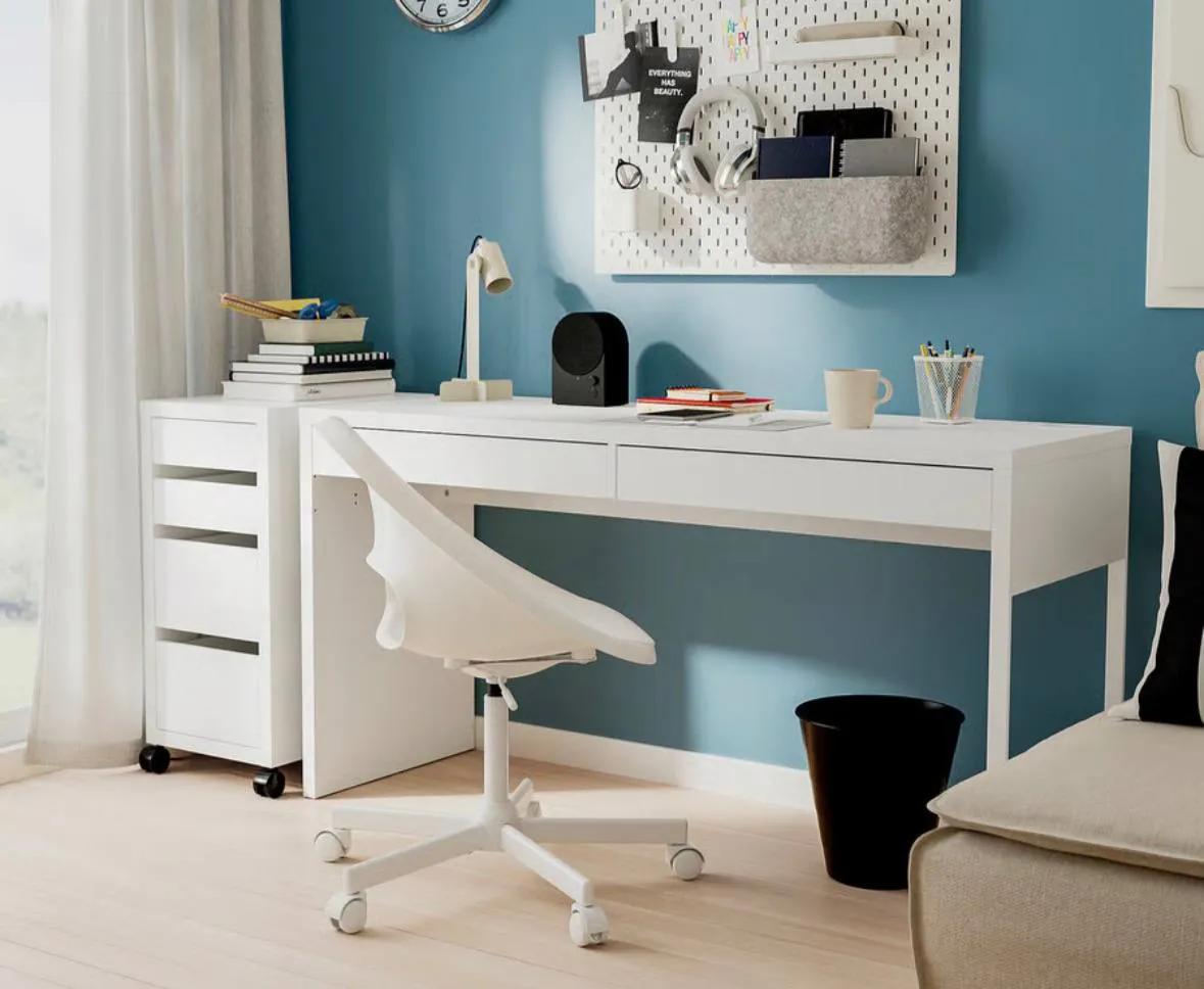 Стол IKEA MICKE 142×50 Белград