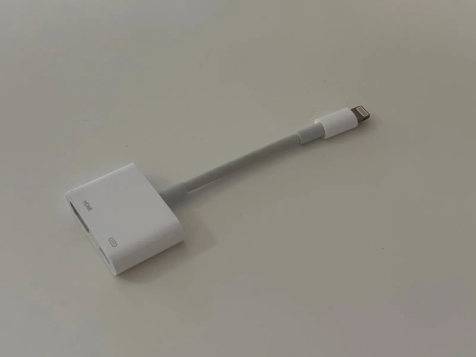 Адаптер Apple Lightning HDMI