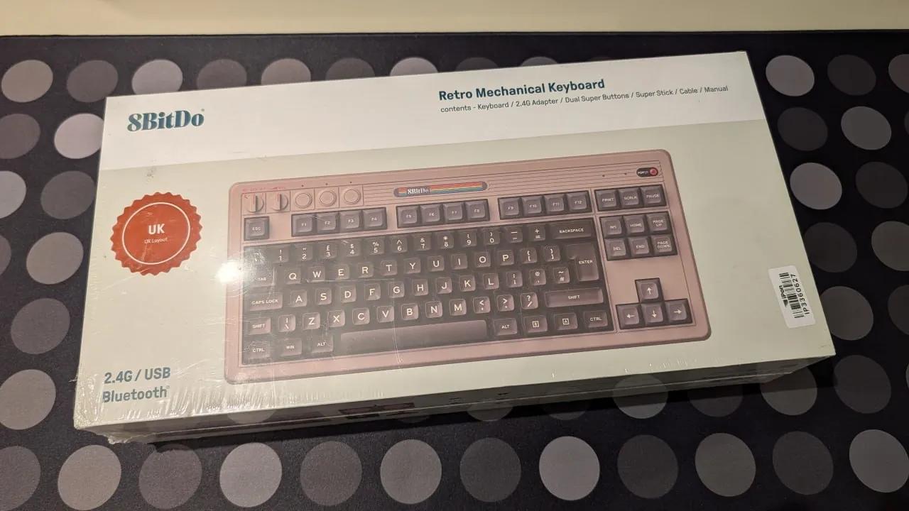 Клавиатура 8BitDo Retro 87 C64 Edition