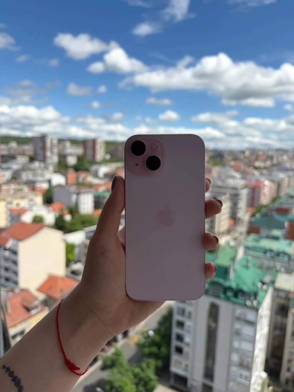 iPhone 15 128GB Pink