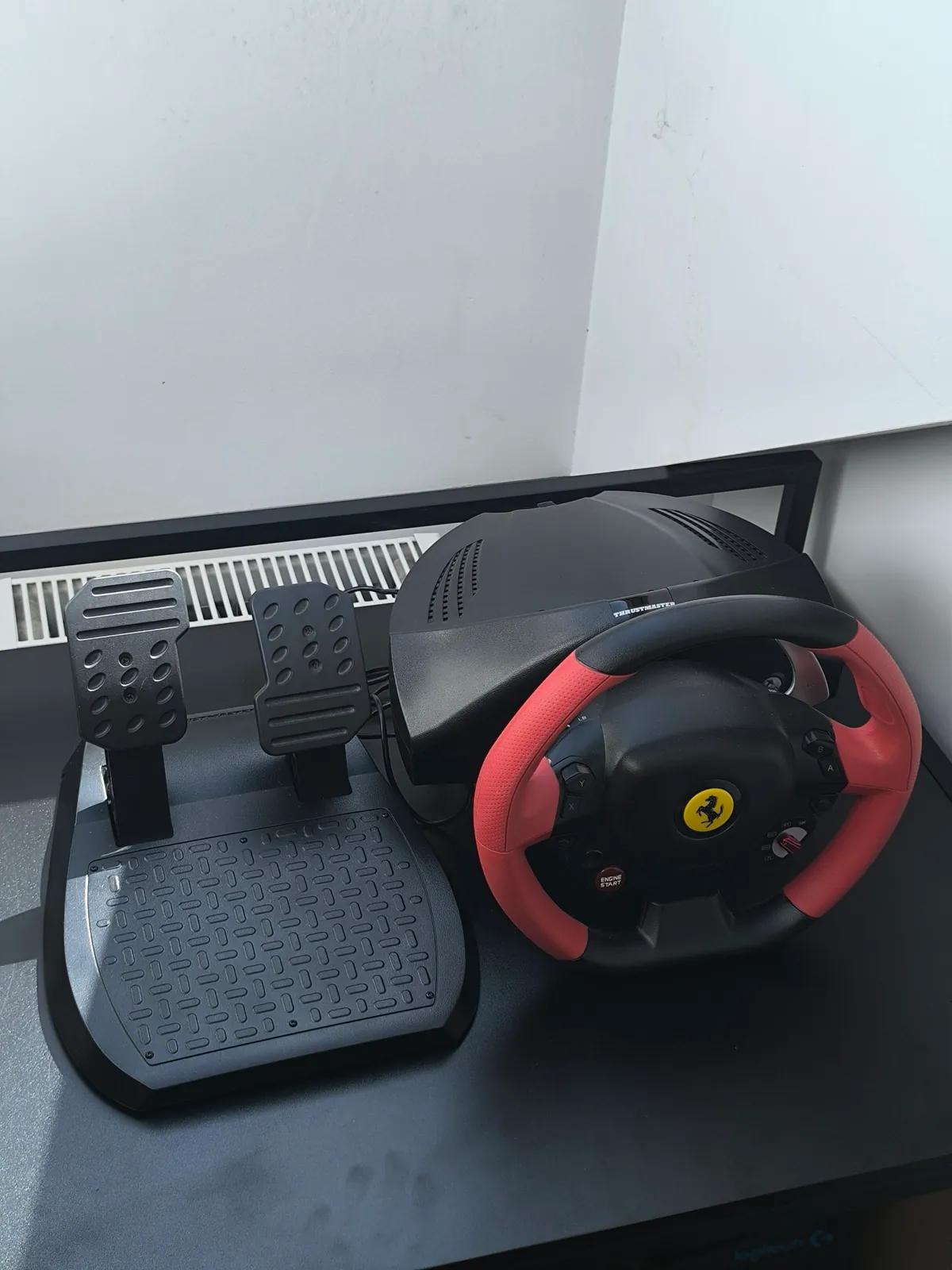Игровой руль Thrustmaster Ferrari 458 Spider для Xbox