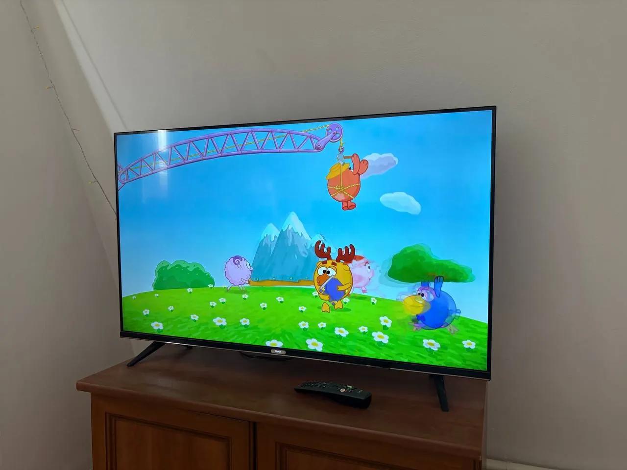 Телевизор Fox 43 дюйма 4K Smart TV