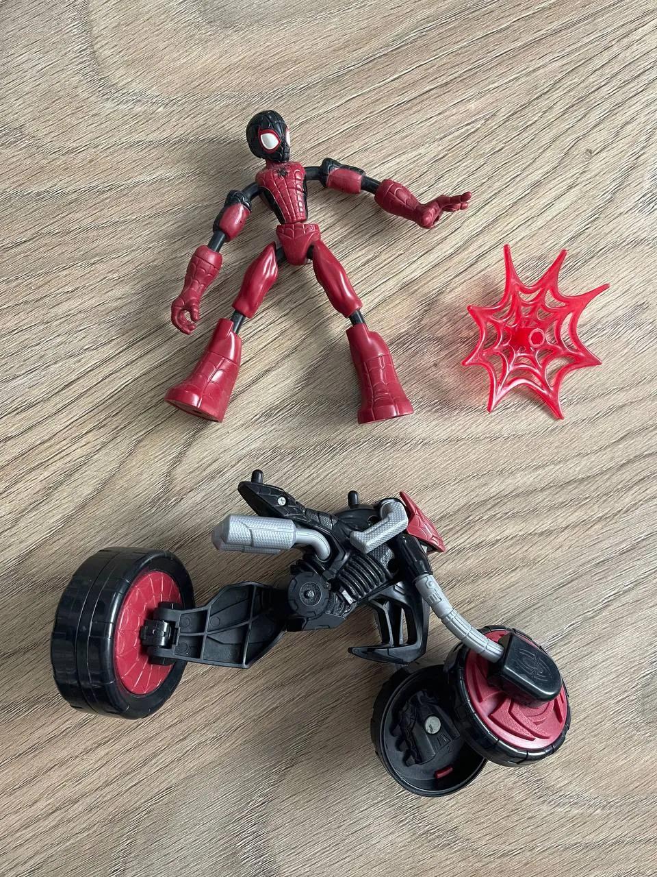 Игрушка Spiderman на мотоцикле