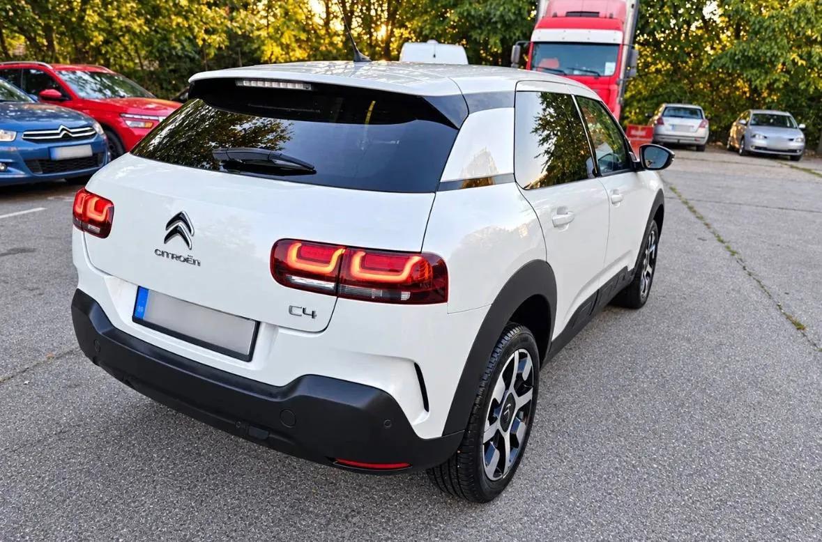 Citroen C4 Cactus 2018 бензин механика
