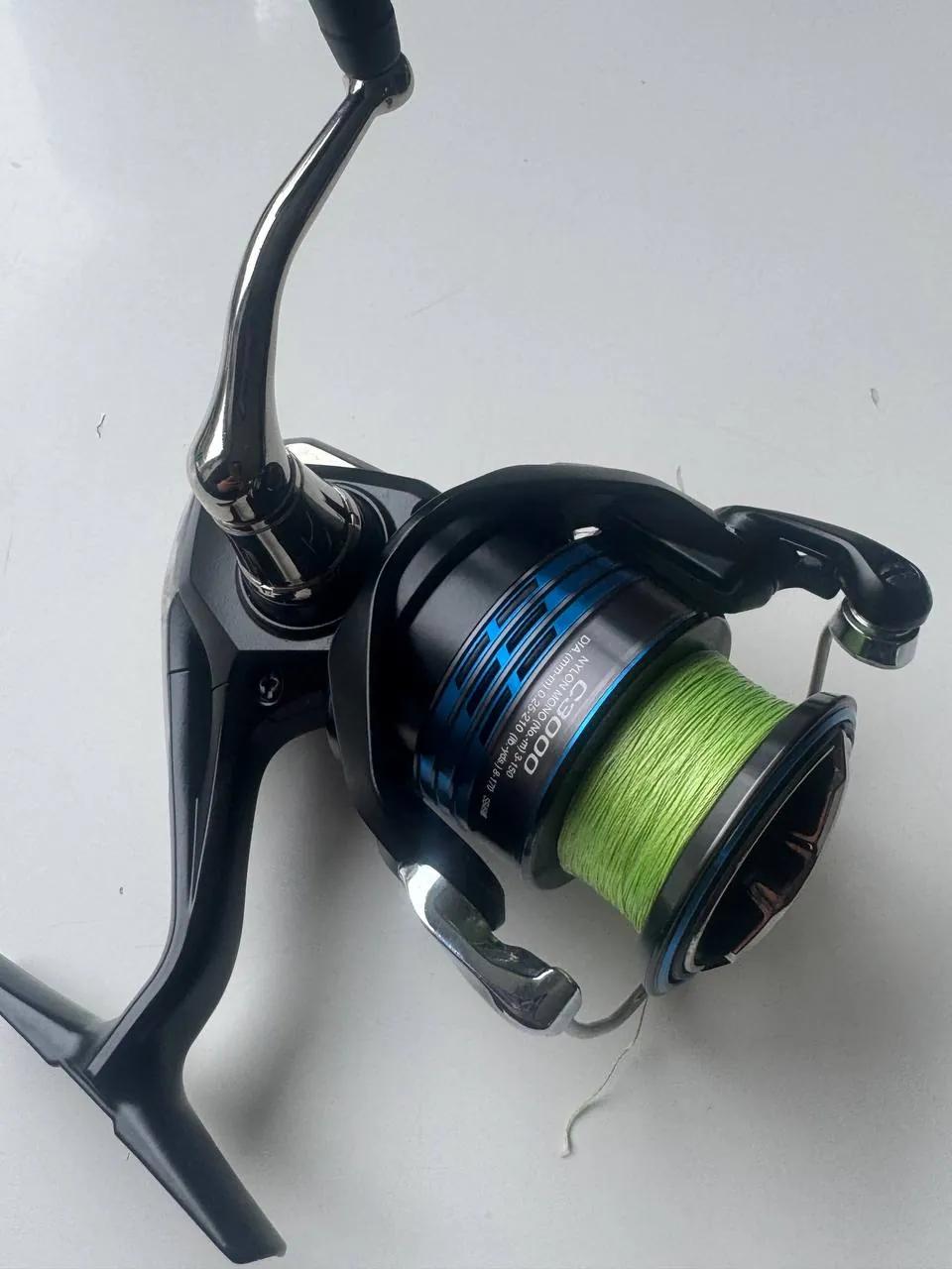 Катушка Shimano Nexave FI C3000 для спиннинга