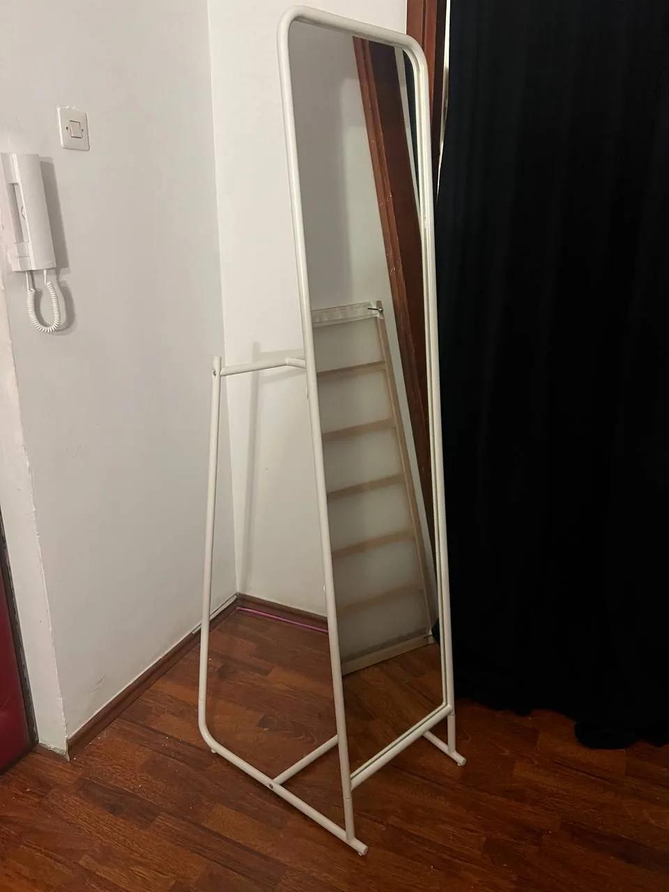 Напольное зеркало IKEA KNAPPER с вешалкой
