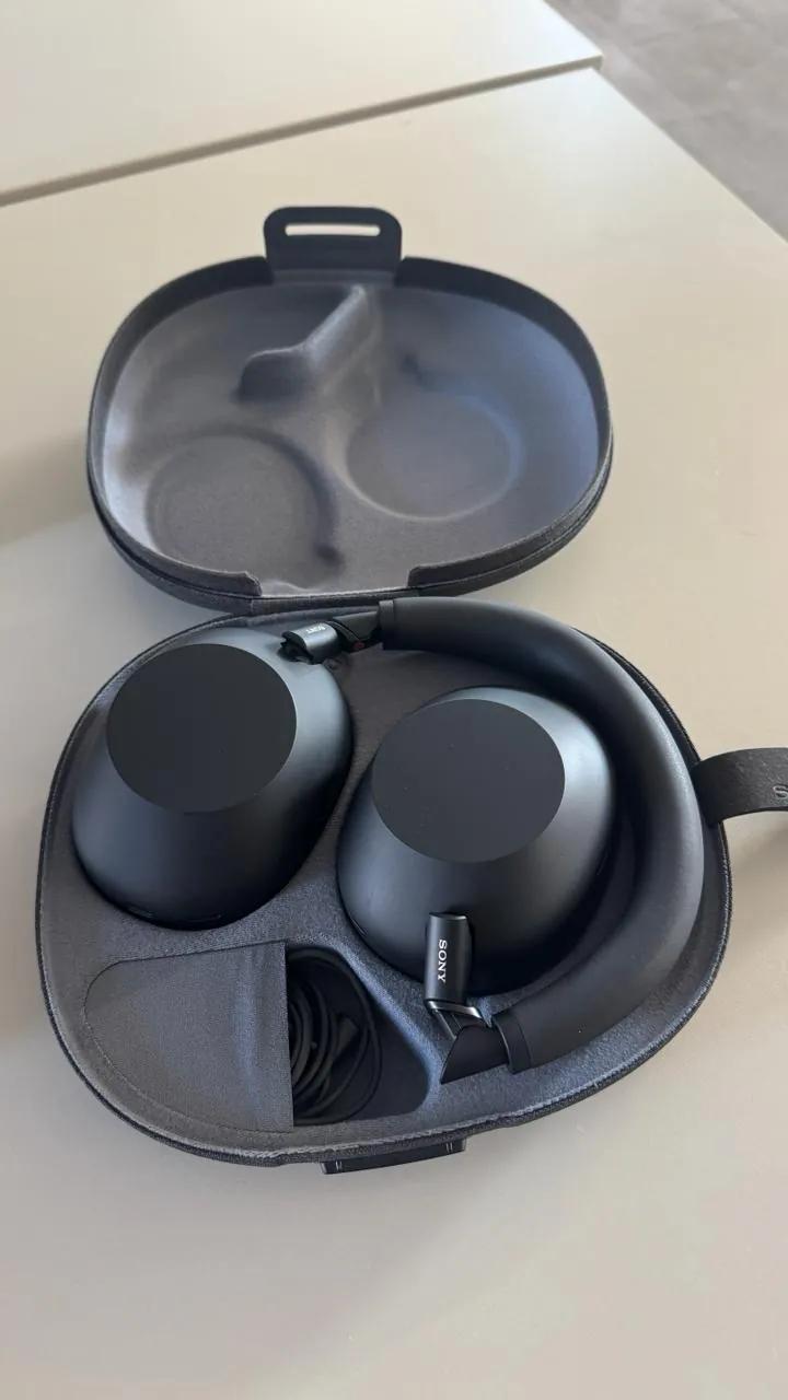 Наушники Sony WH-1000XM6 почти новые Белград