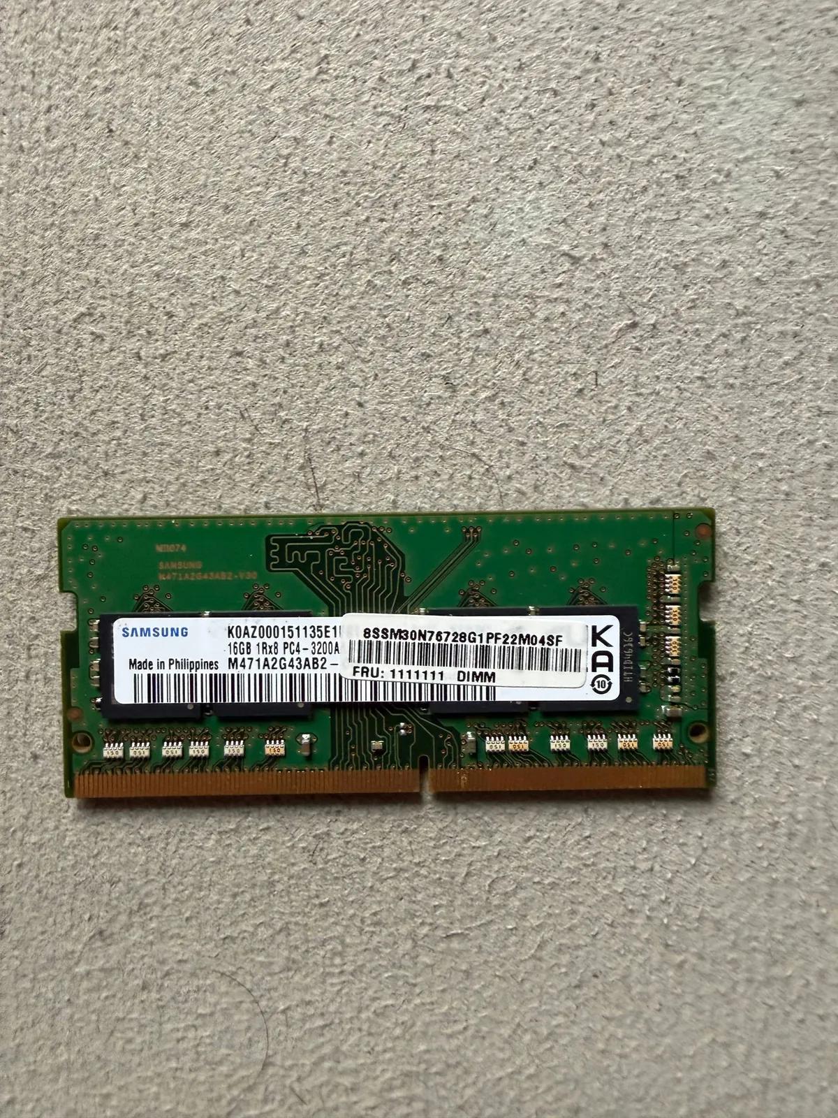 Оперативная память Samsung DDR4 16 ГБ SODIMM