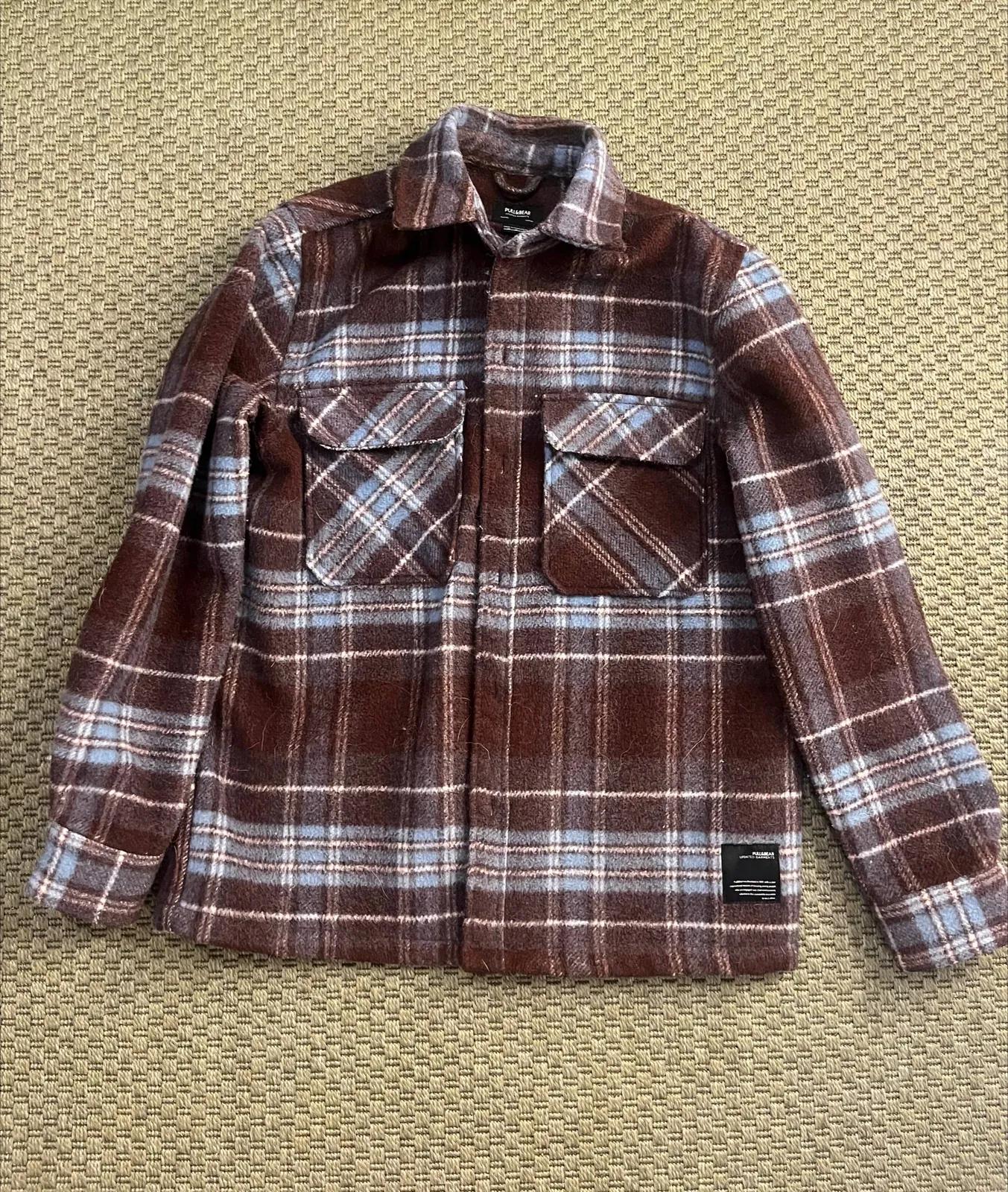 Мужские куртки Superdry и Pull and Bear размер M
