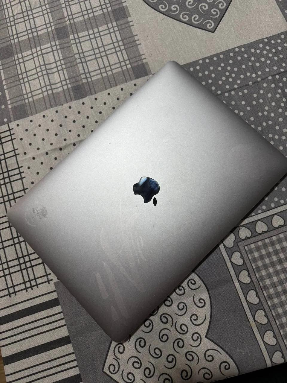 MacBook Pro 2017 б/у Белград