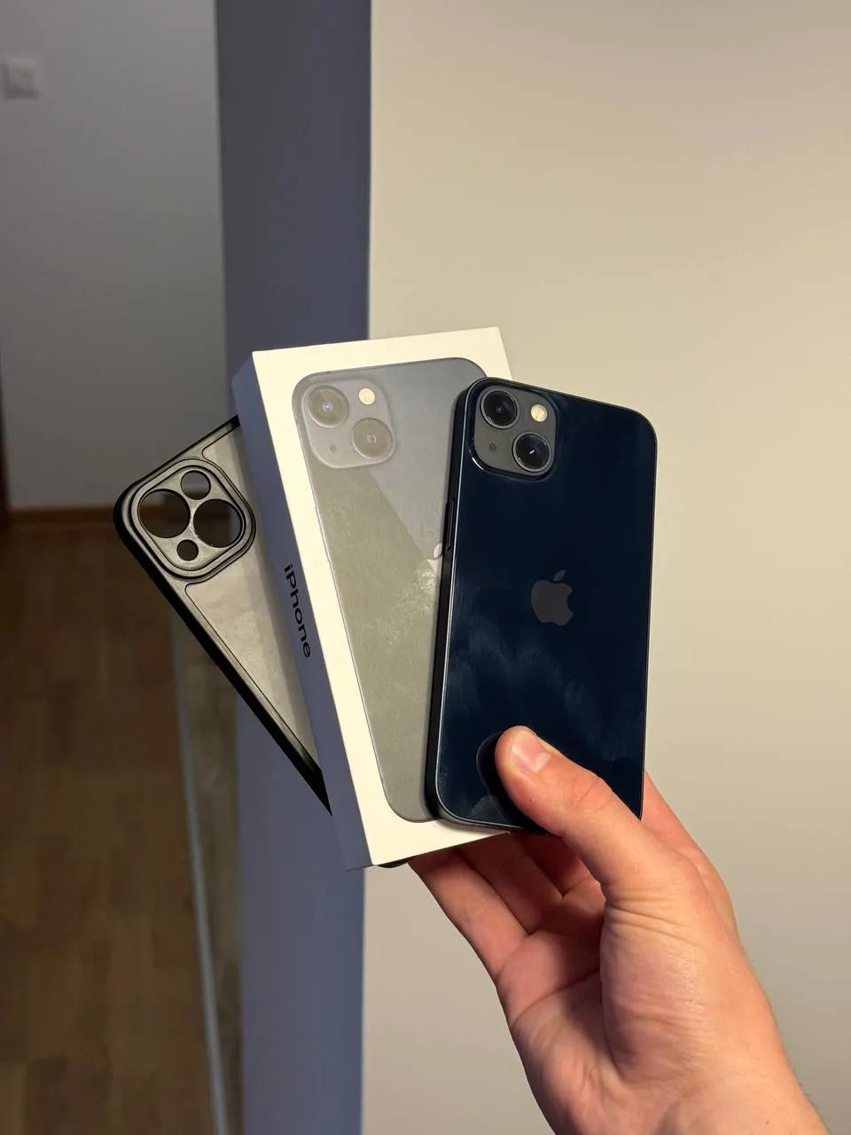 IPhone 13 128 ГБ в отличном состоянии Белград