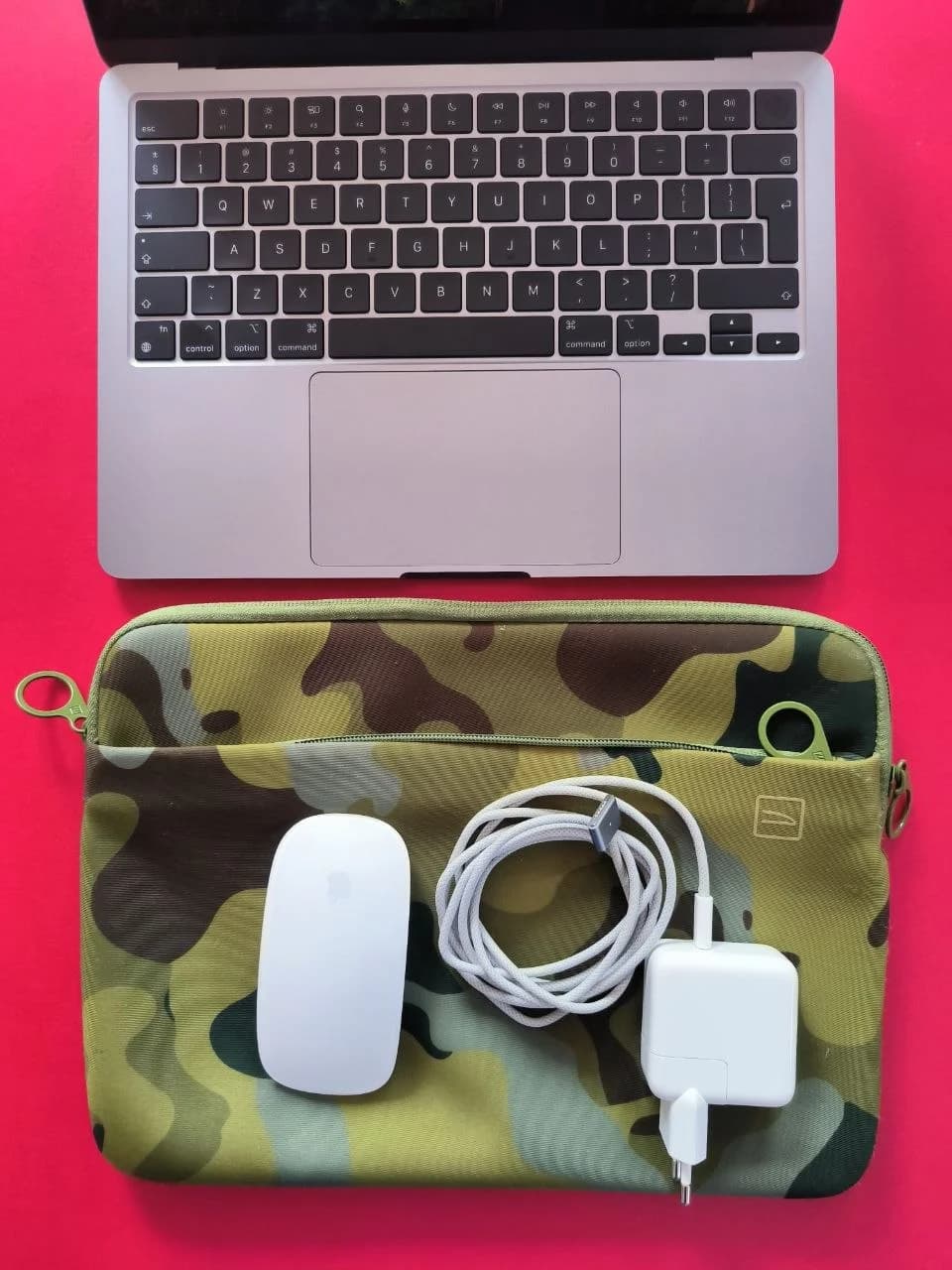 MacBook Air 13 M3 2024 8/256