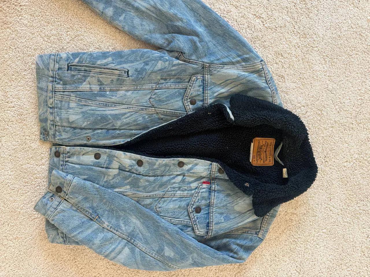 Джинсовая куртка Levi's Sherpa размер M Белград