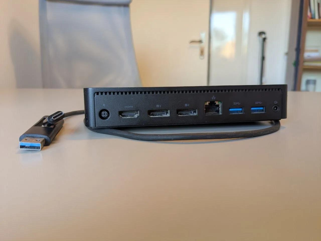 Докстанция Dell D6000 USB-C для трёх мониторов 4K