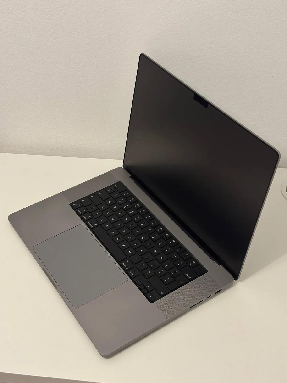 MacBook Pro 16 M1 Max 64 ГБ 1 ТБ Нови-Сад