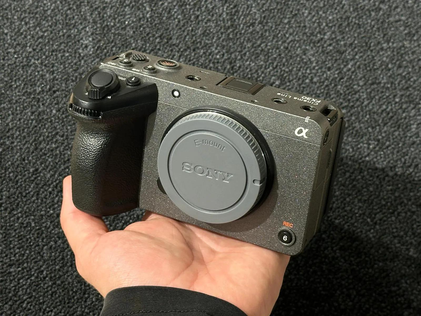 Sony FX30 Cinema Line 4K кинокамера Белград