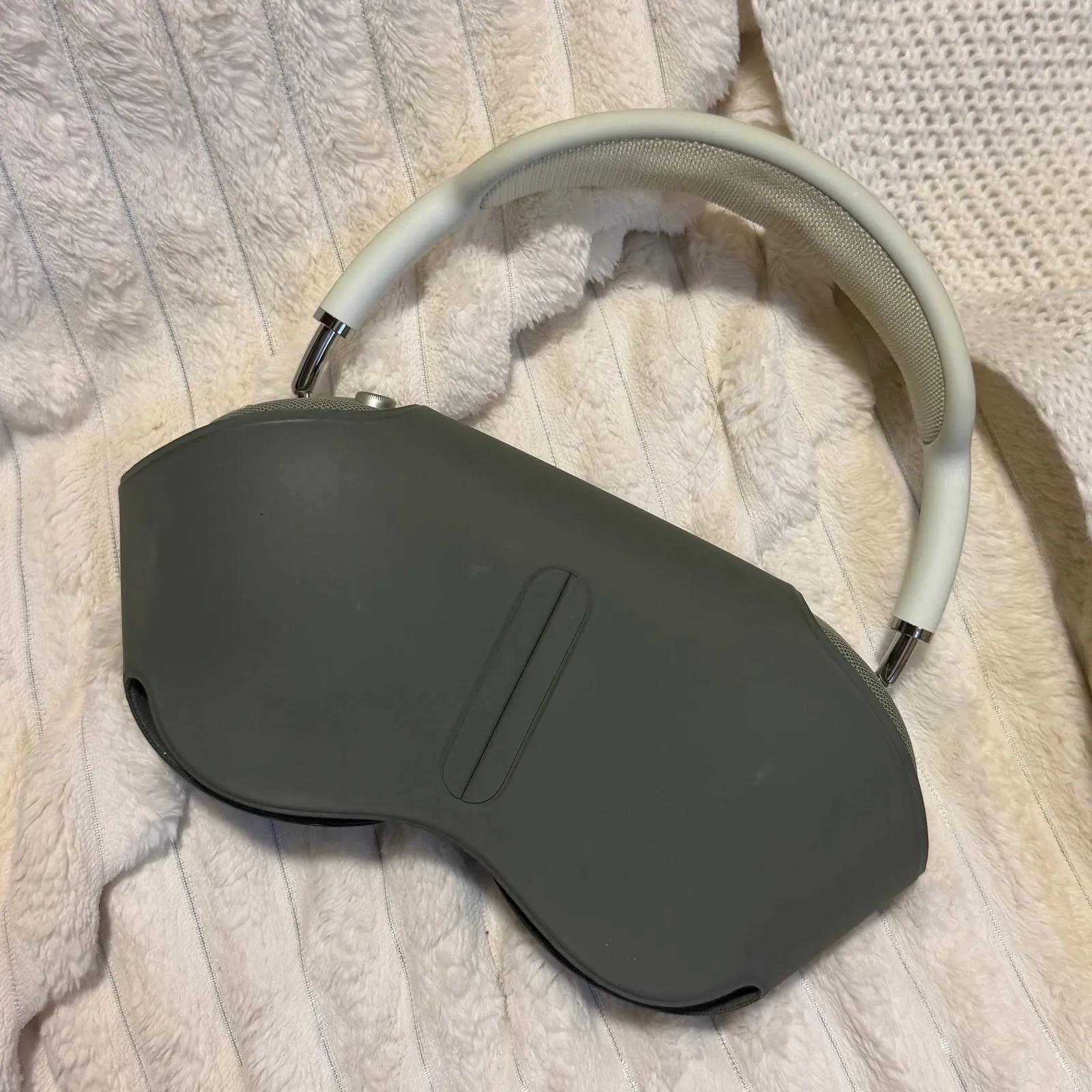 Наушники Apple AirPods Max