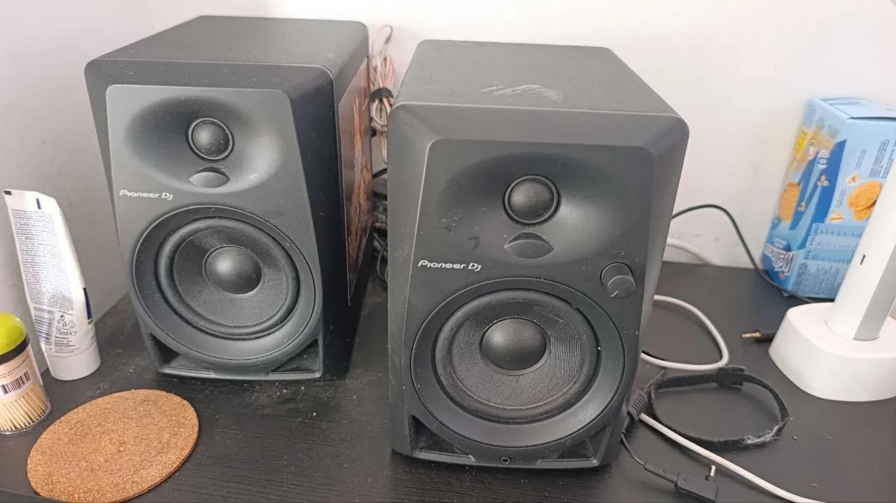 Студийные мониторы Pioneer DJ DM-40
