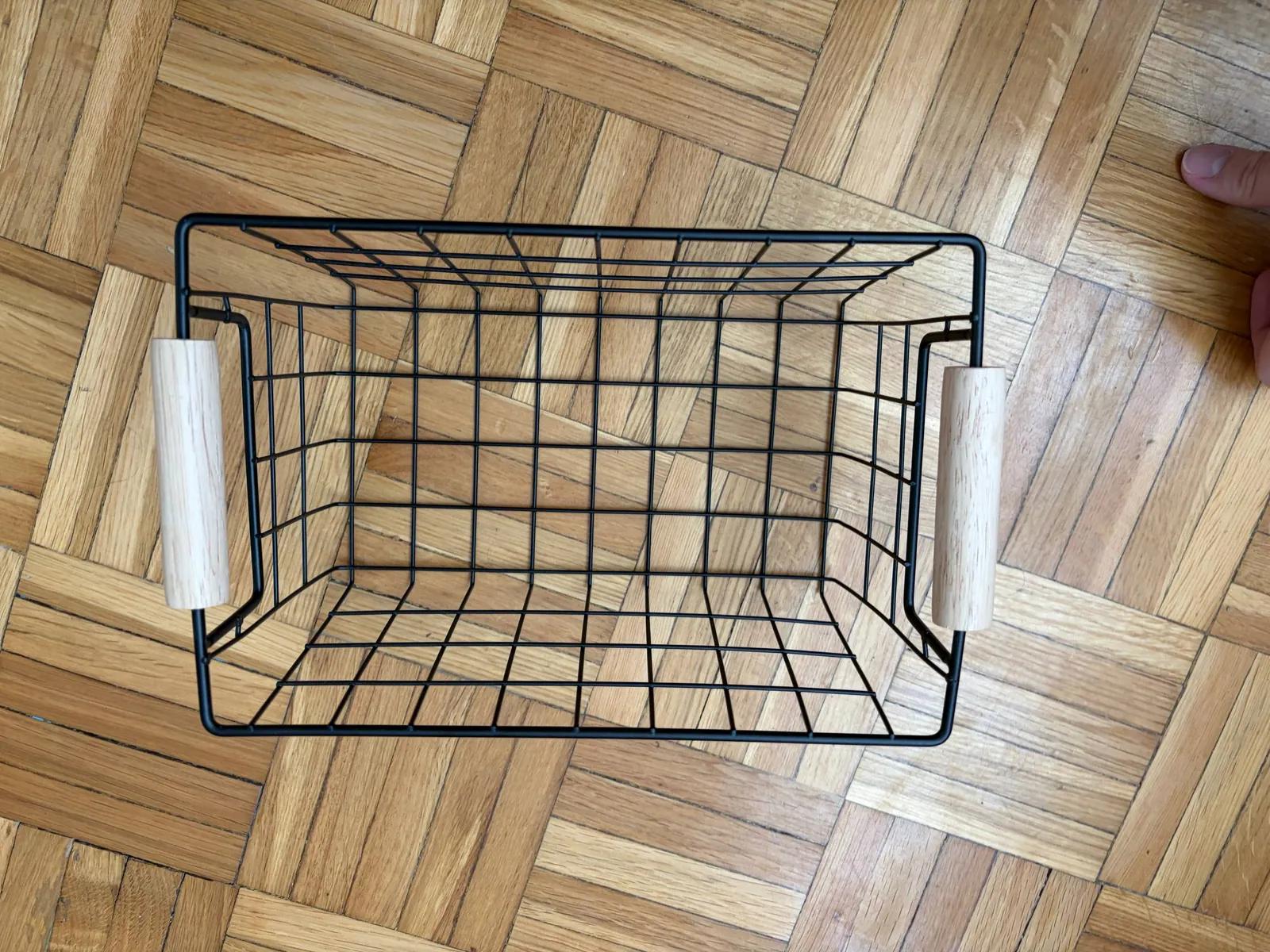 Корзинка и фоторамки 15×20 Врачар Белград