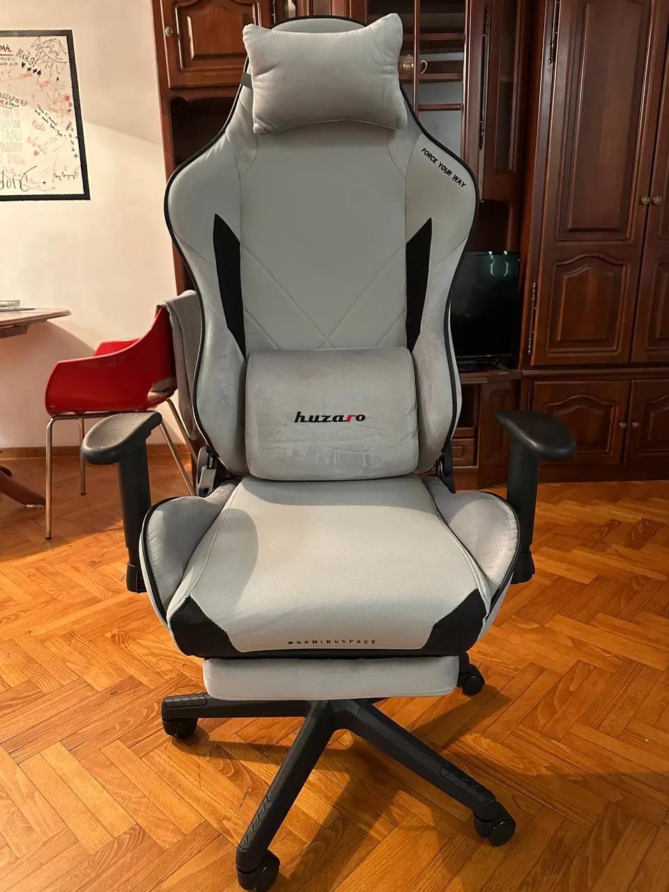 Игровое кресло Huzaro светло-серое Белград