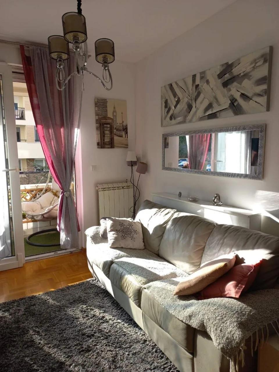 Квартира 39.5 м² с отдельной спальней Баньица
