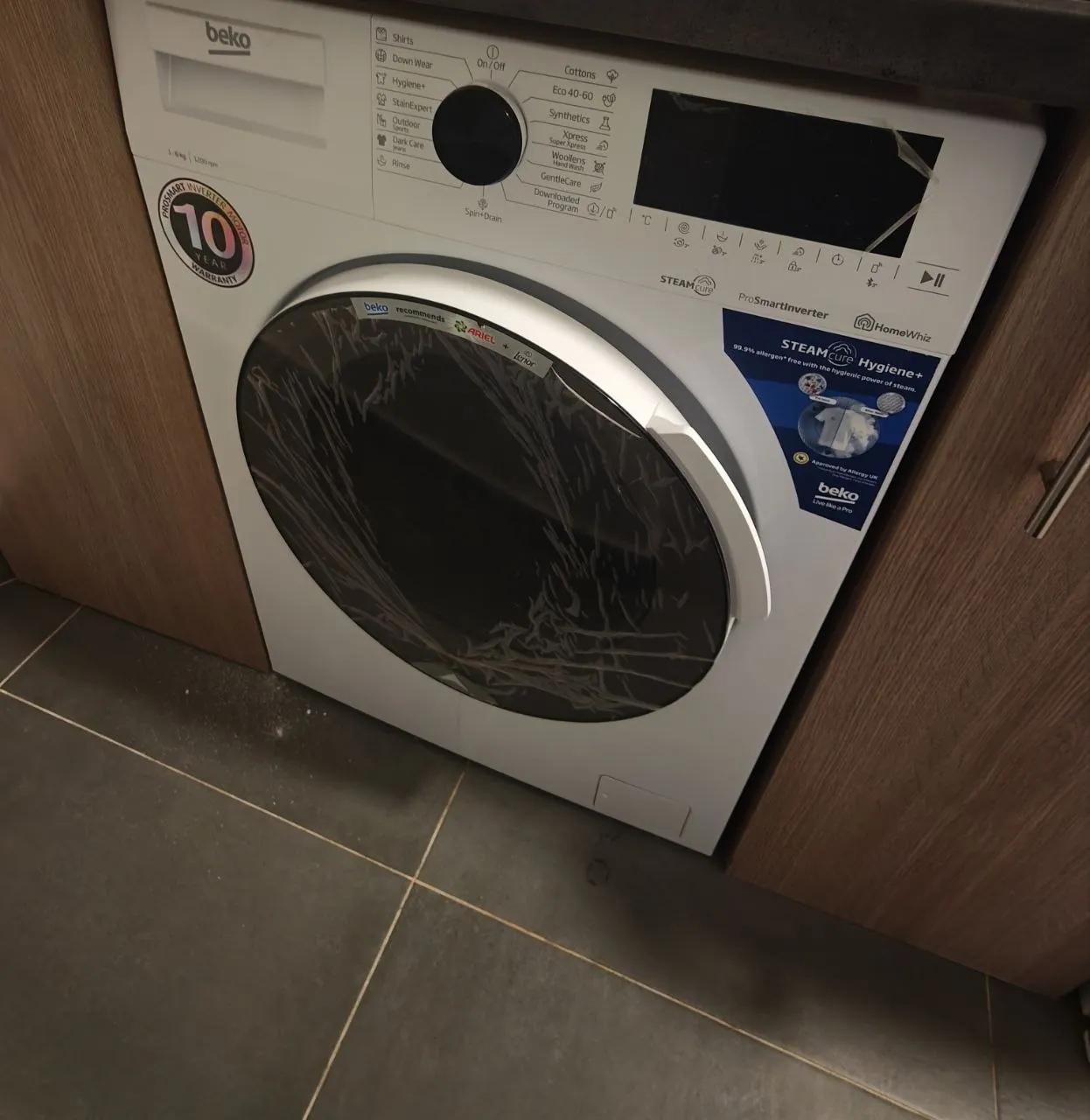 Стиральная машина Beko WUE 6636C XA 6 кг