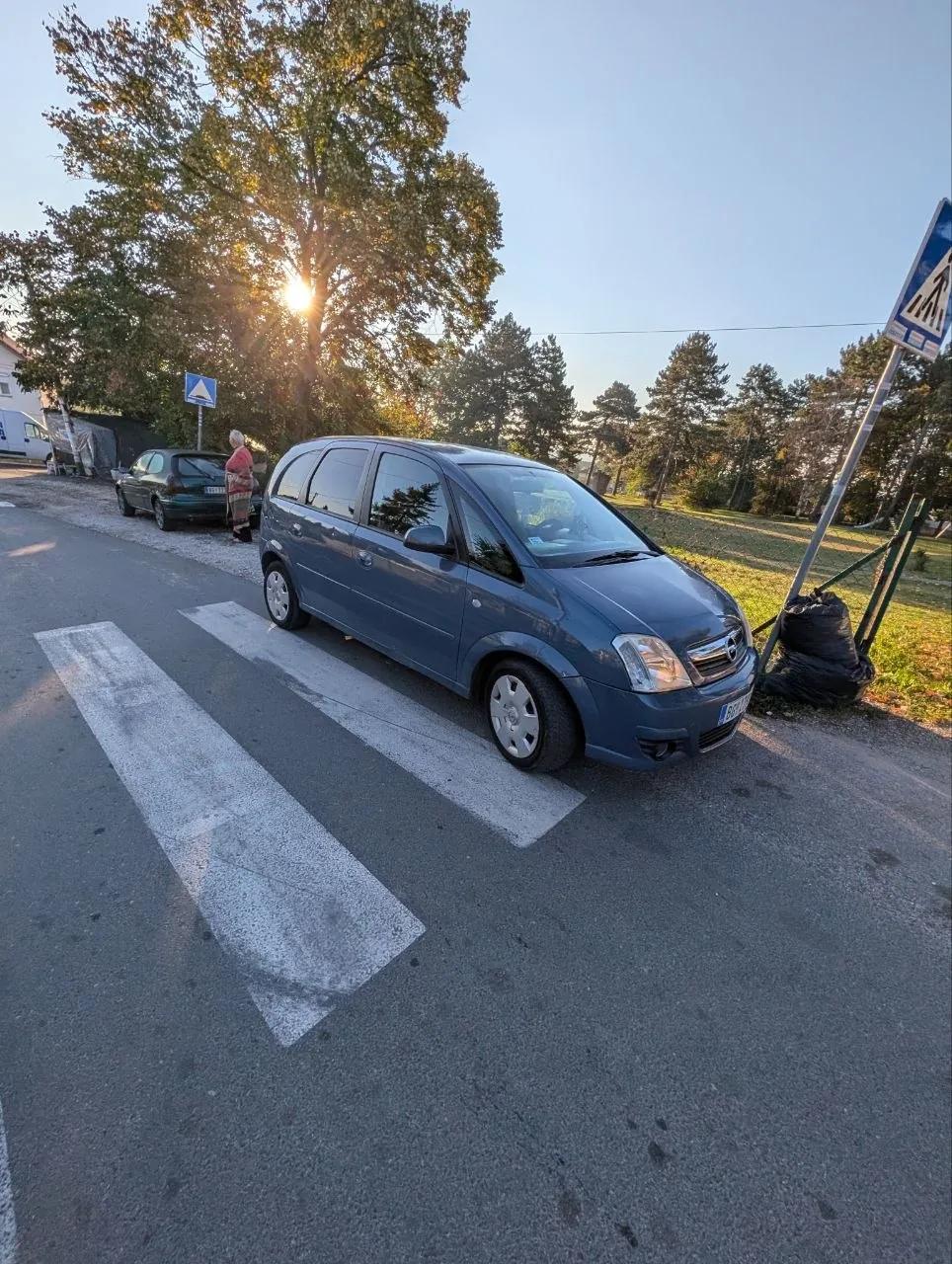 Opel Meriva 1.6 дизель 2009 Белград