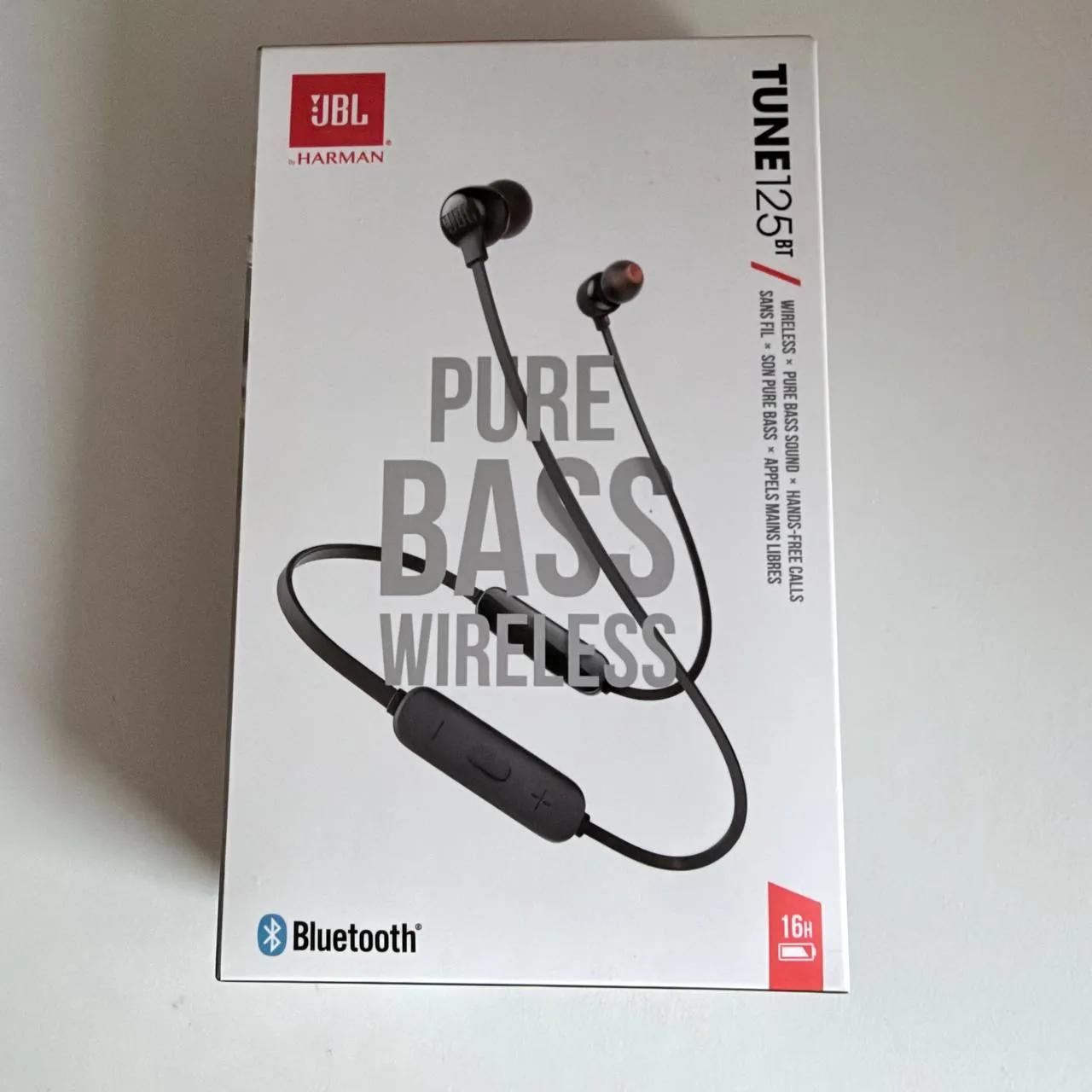 Наушники JBL Tune 125BT Bluetooth новые Белград