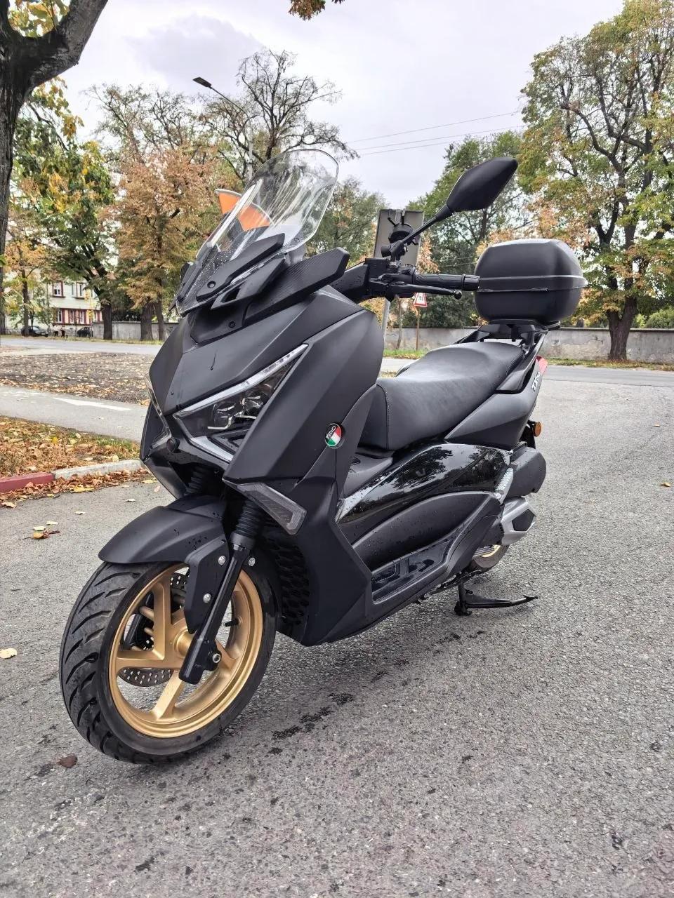 Макси скутер TRIO TX 250 250cc