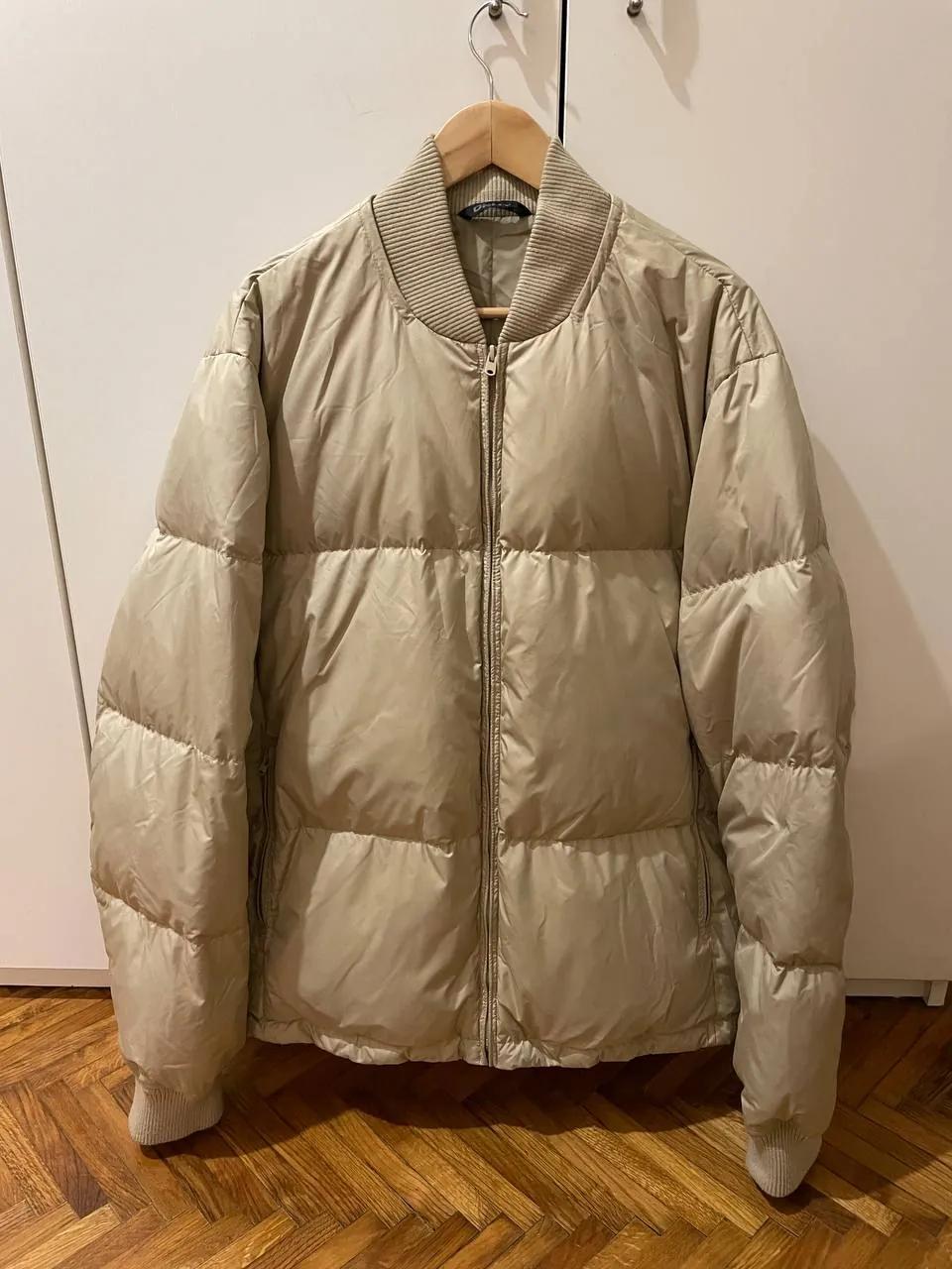 Пуховик DKNY бежевый размер XL