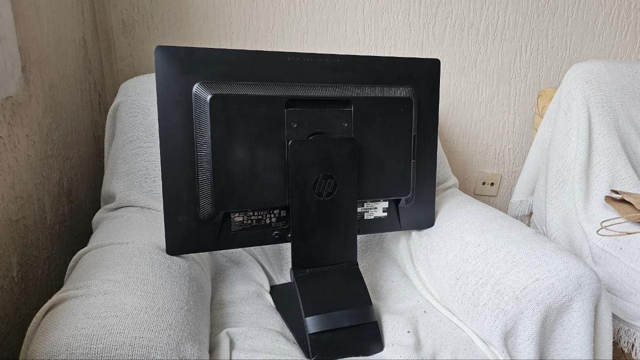 Монитор HP EliteDisplay E241i 24 дюйма IPS Вождовац