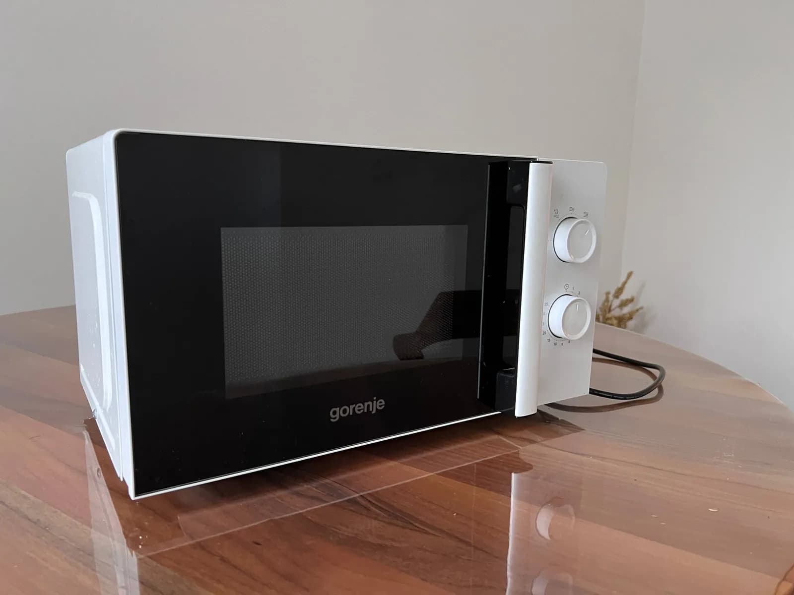 Микроволновая печь Gorenje 800W