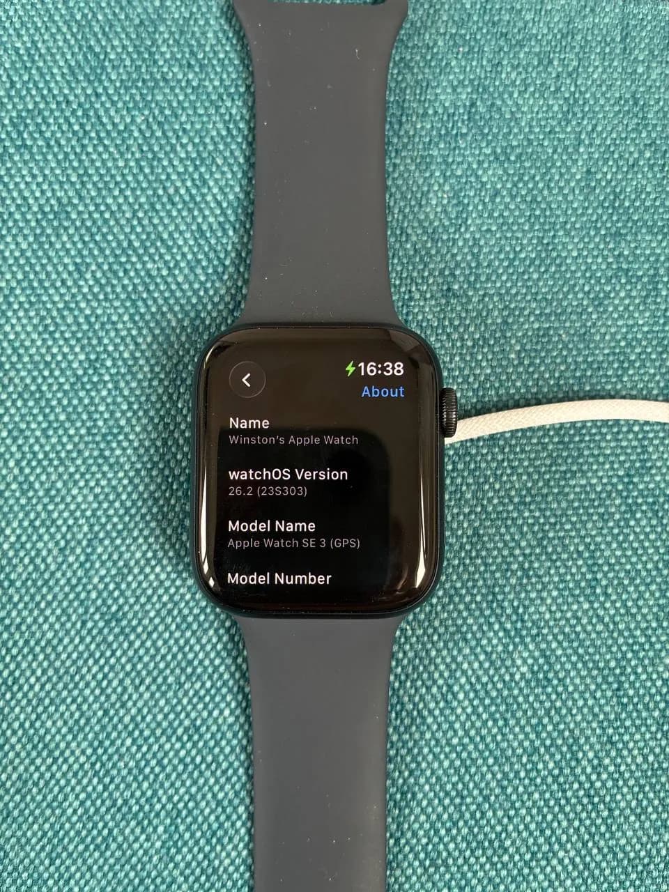 Apple Watch SE 3 44mm GPS отличное состояние