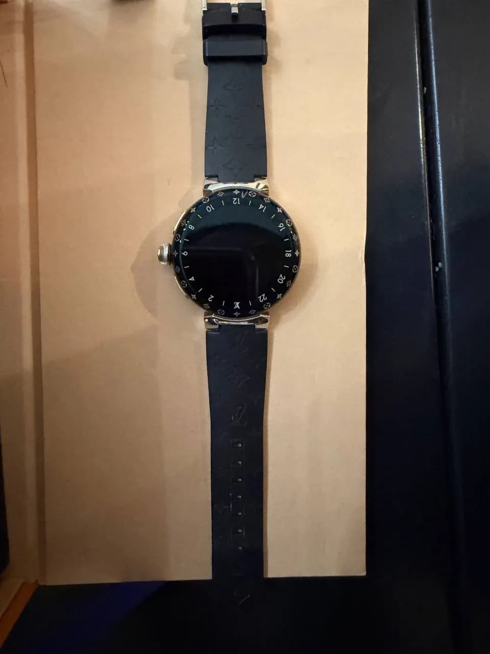 Часы Louis Vuitton Tambour Horizon