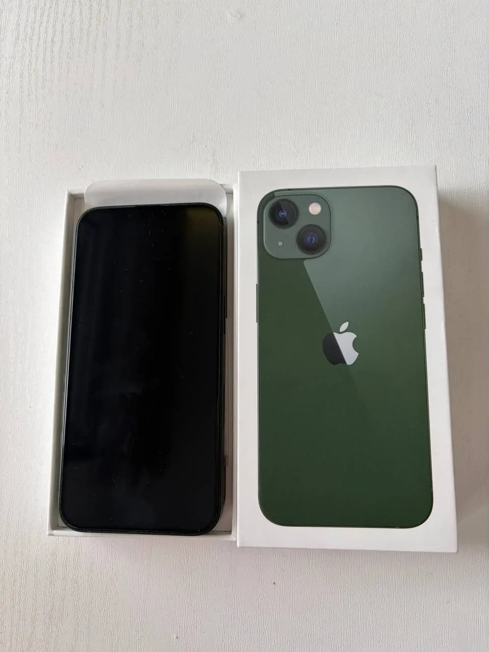iPhone 13 из USA в хорошем состоянии