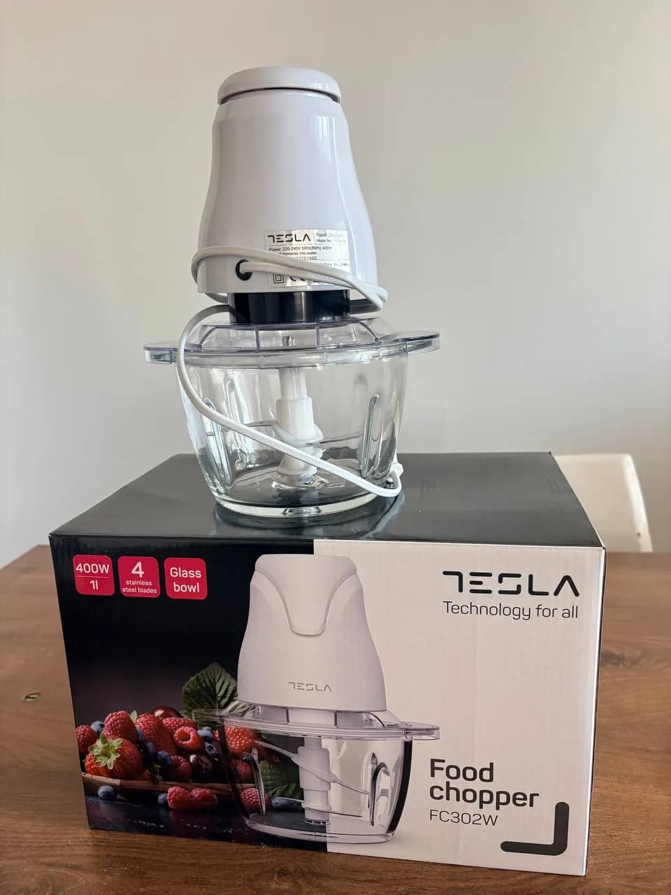 Измельчитель Tesla FC302W и блинница