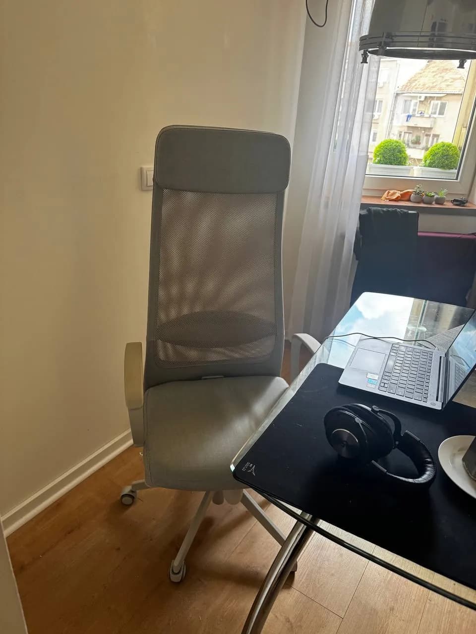 Стол IKEA 67x110 разобранный 3000 дин