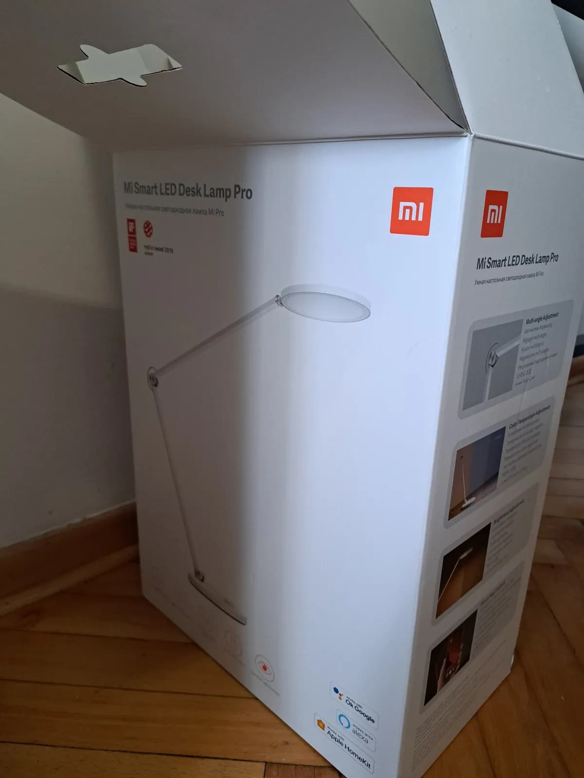 Умная настольная лампа Xiaomi Mi Pro