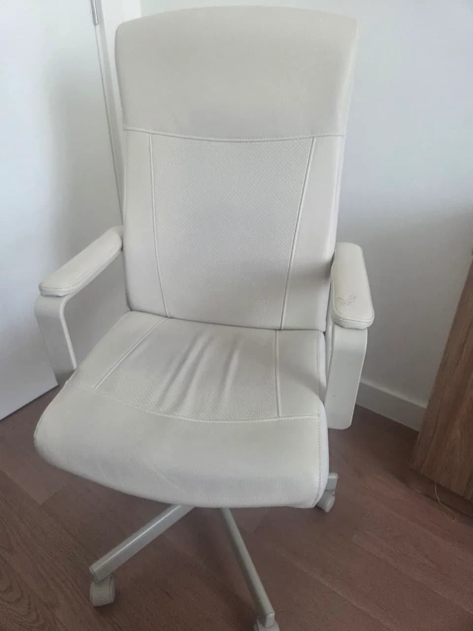 Офисное кресло IKEA MILLBERGET