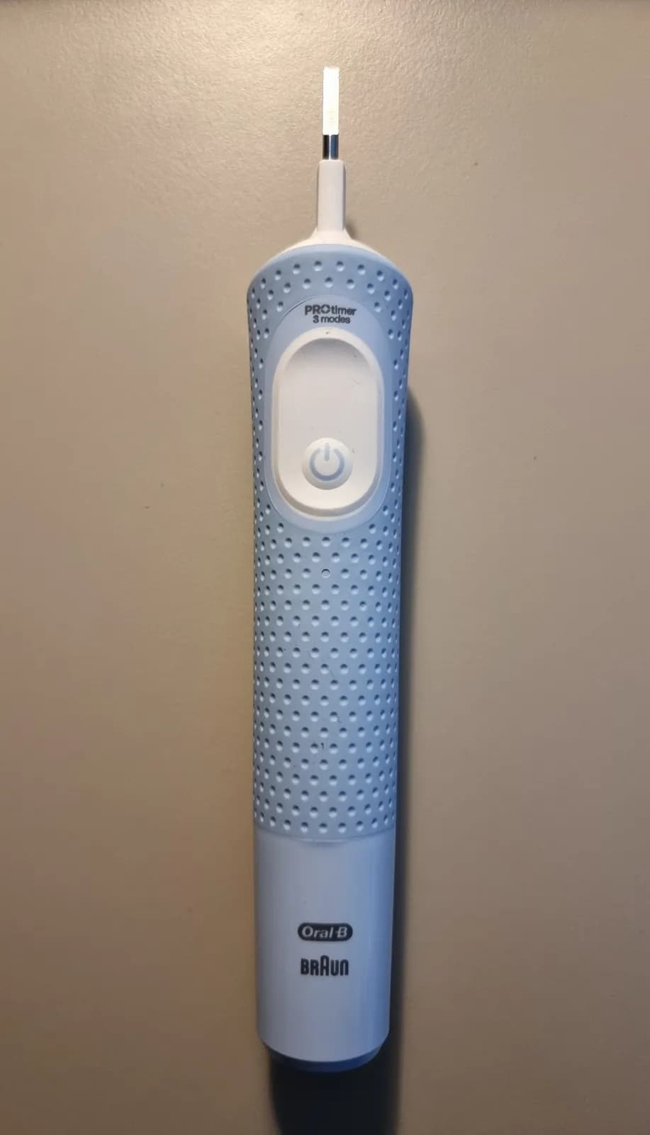 Электрощётка Oral-B Braun Vitality Pro