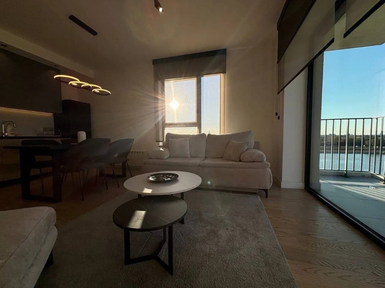 Квартира 3-комнатная Waterfront 91м2 2000 EUR