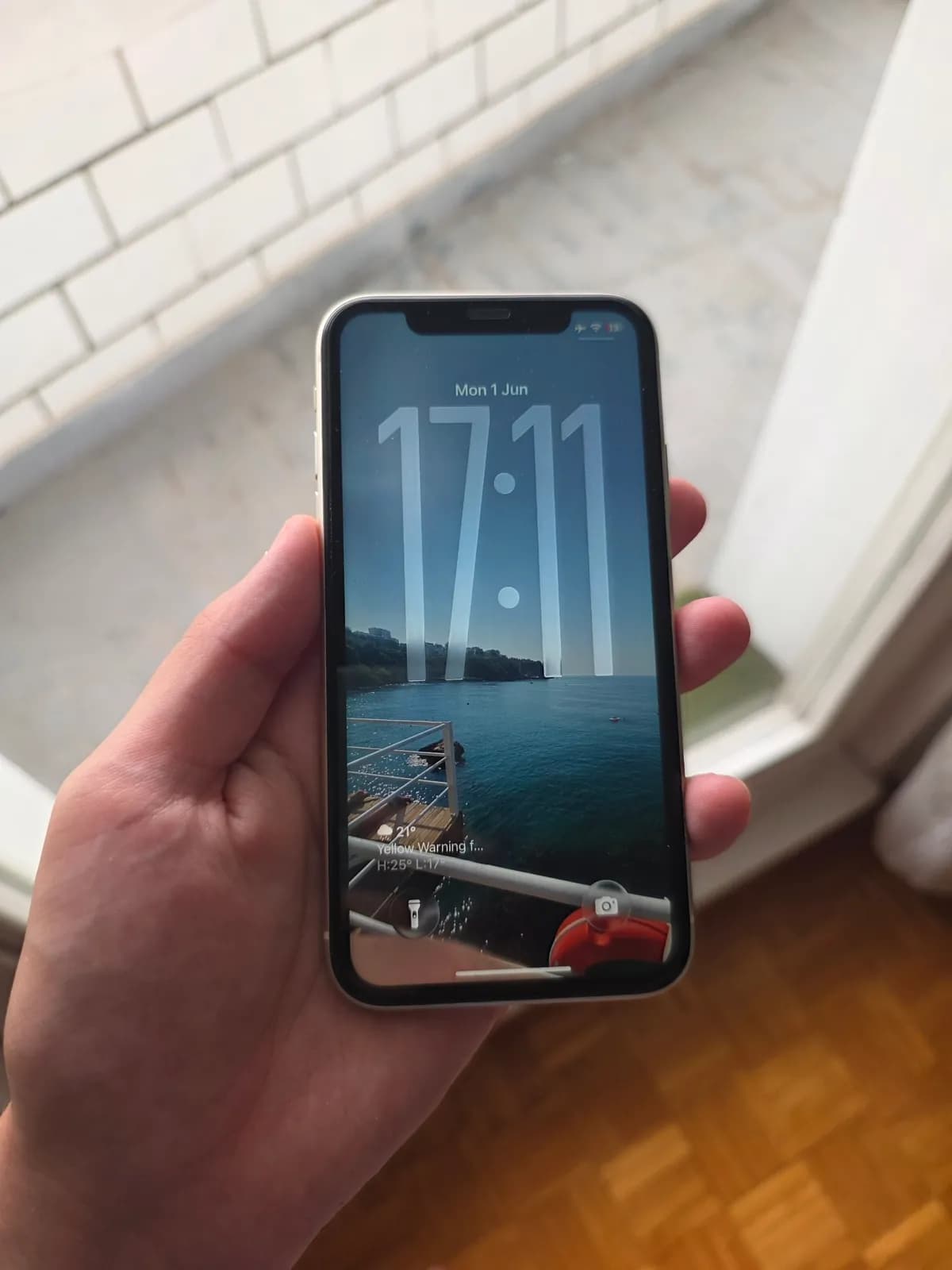 iPhone 11 64GB китайская батарея 77% 100 EUR