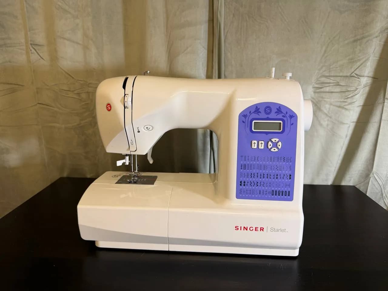 Швейная машина Singer Starlet 6680 новая