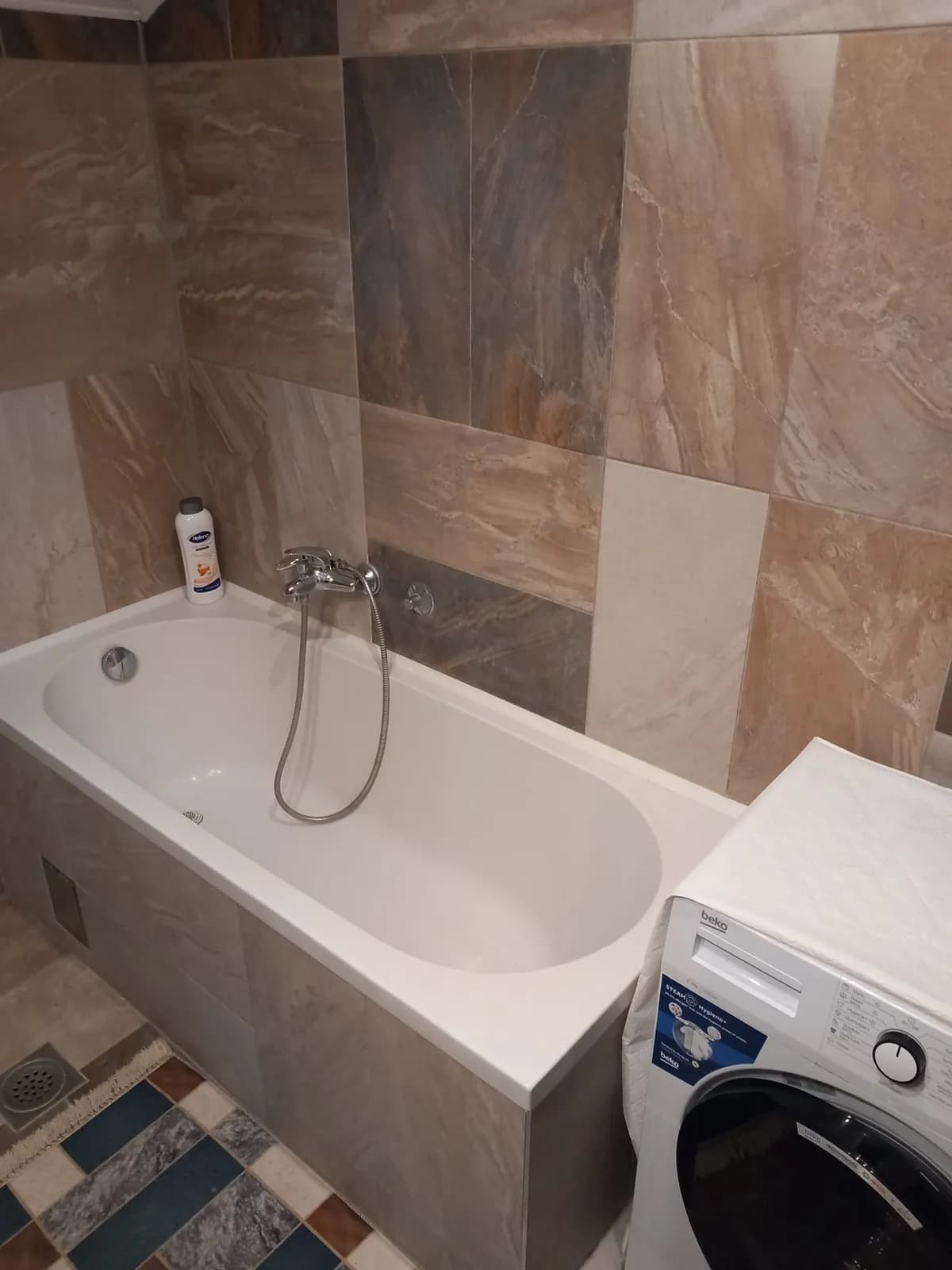Квартира Altina Земун 50 кв м 500 евро ВНЖ