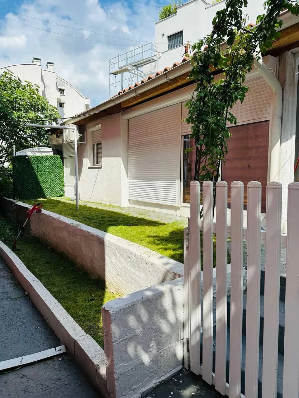 Продажа дома с двориком Senjak 260000 EUR