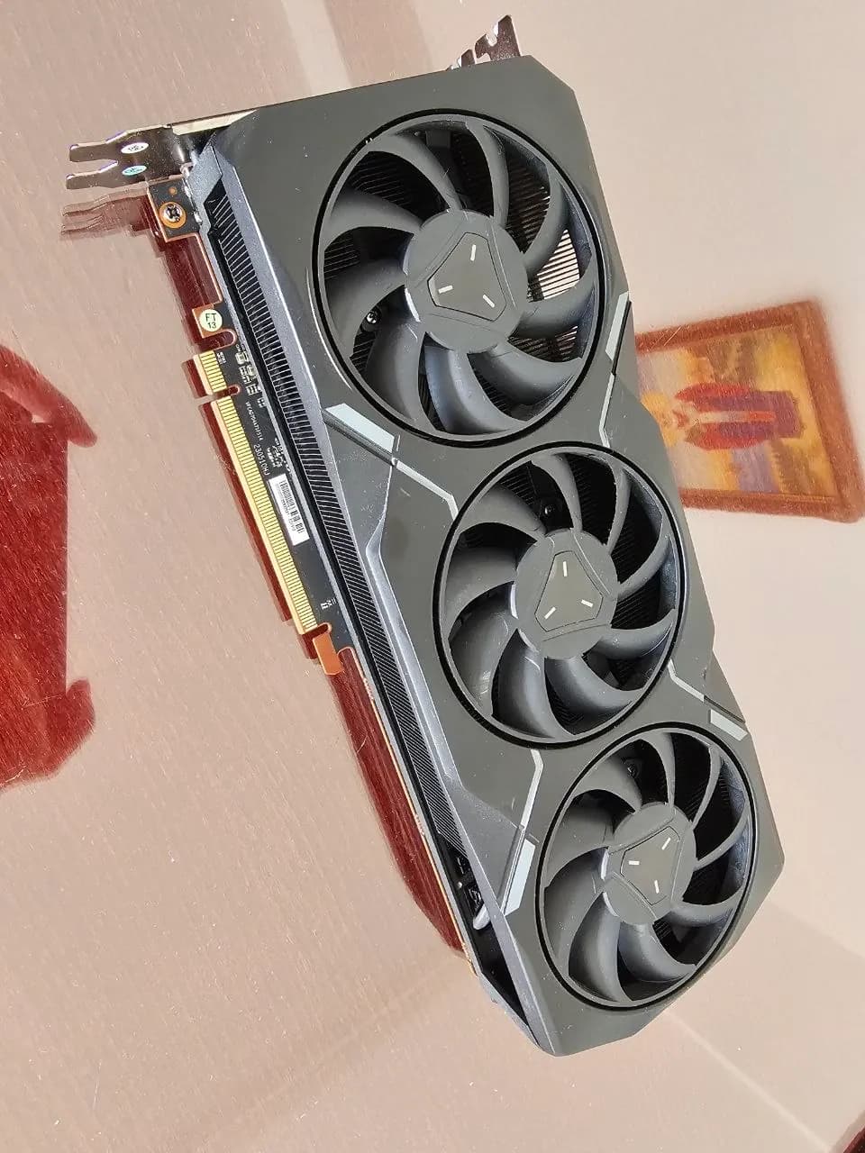 Видеокарта Radeon RX 7900 XT 20GB Белград 560 EUR