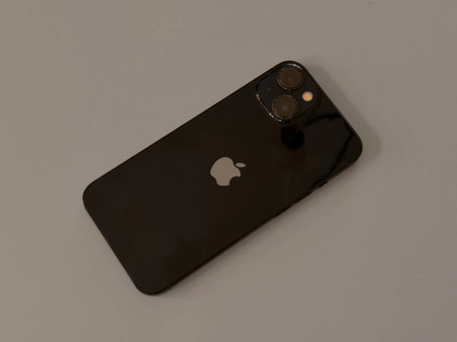 iPhone 13 128GB Midnight