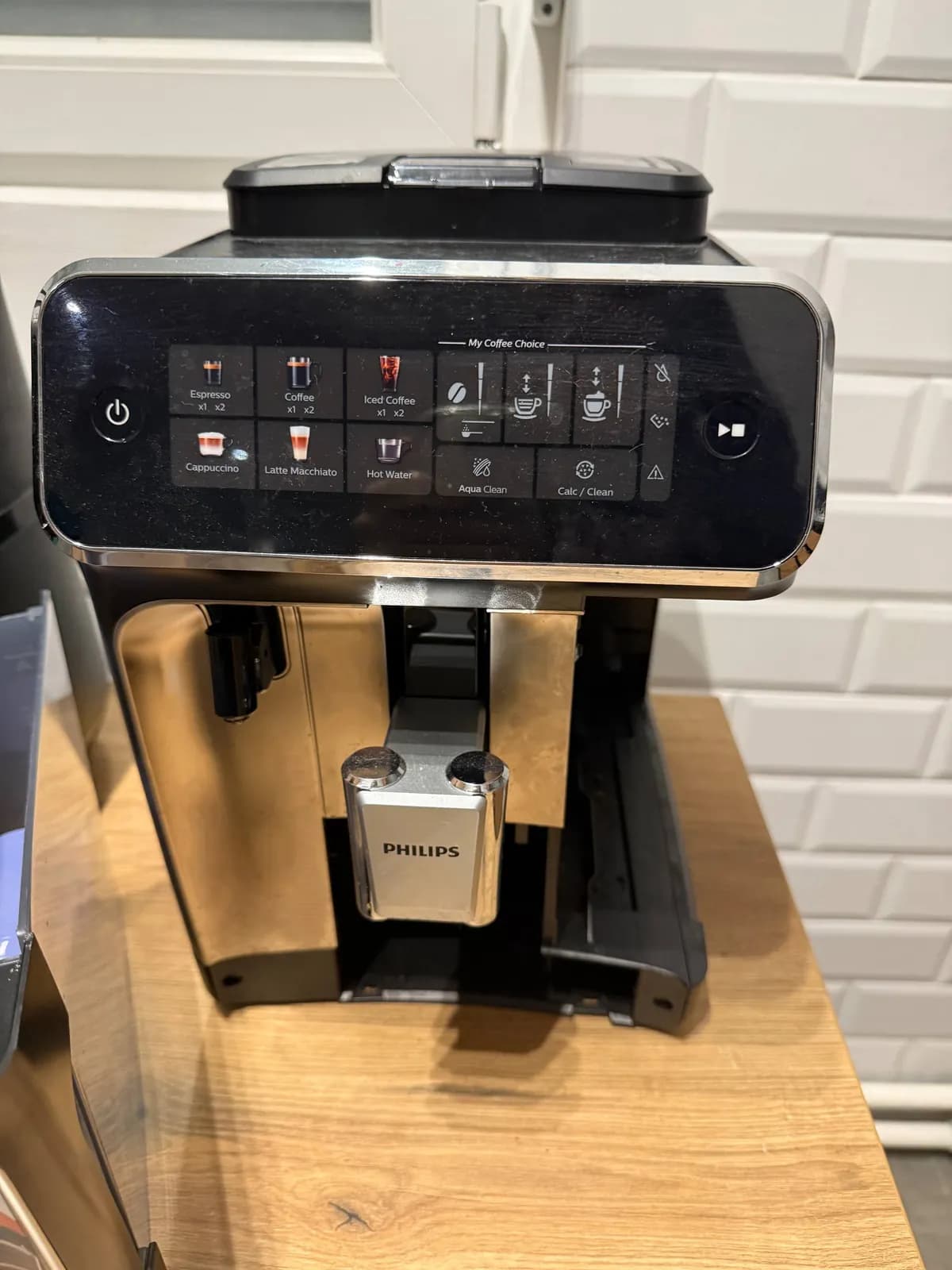 Кофемашина Philips 3300 LatteGo