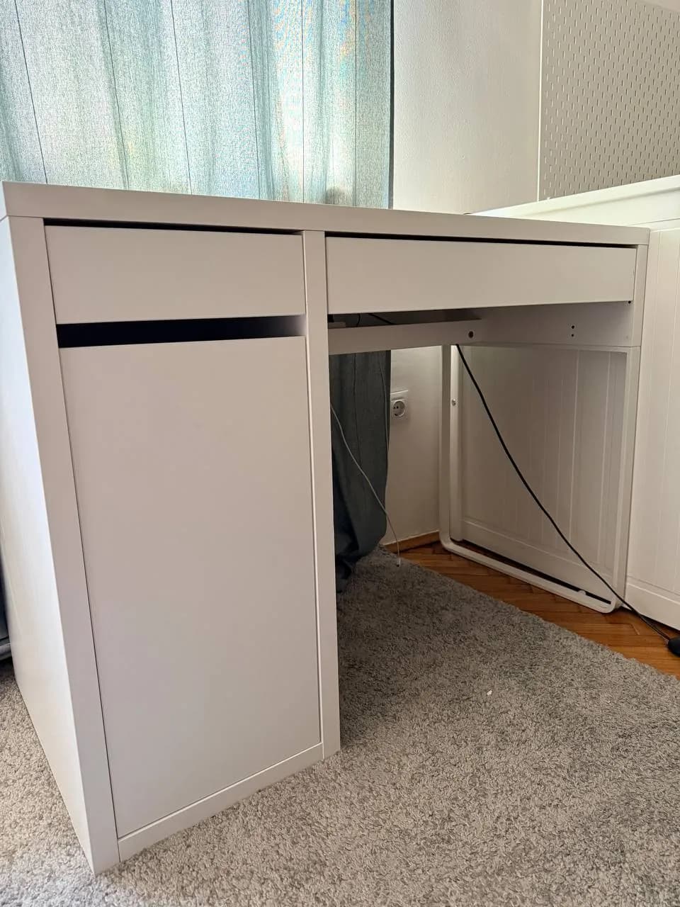 Стол IKEA 105x50 см