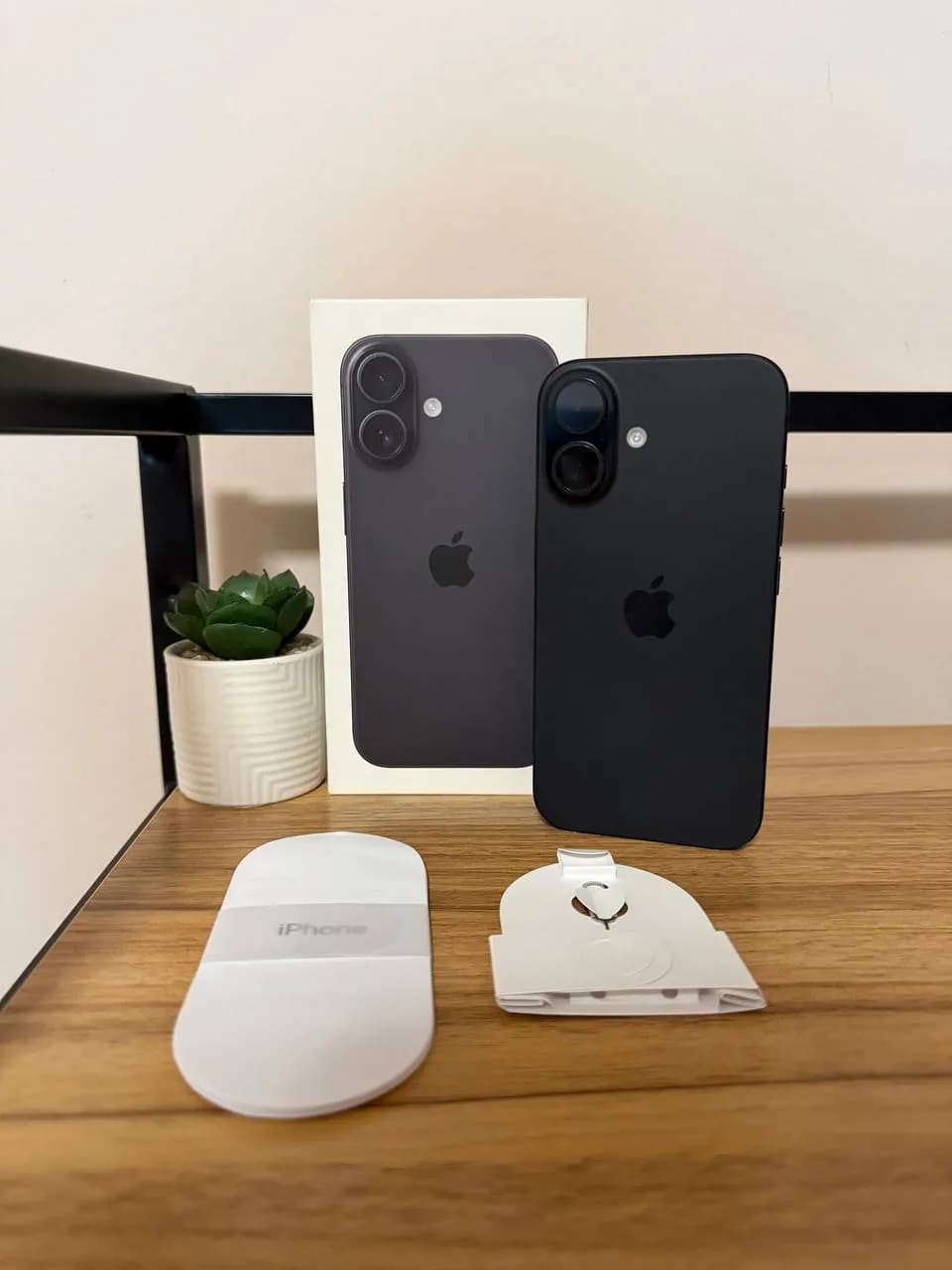 iPhone 16 Black 128GB